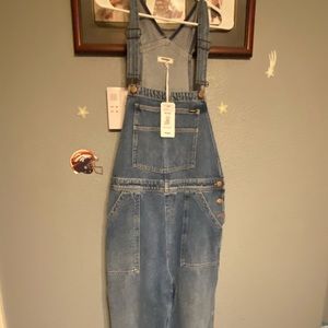 NWT size large women’s Wrangler Jean overalls